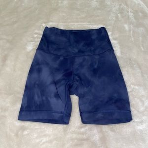 Lululemon Wunder Train High-Rise Short 6”